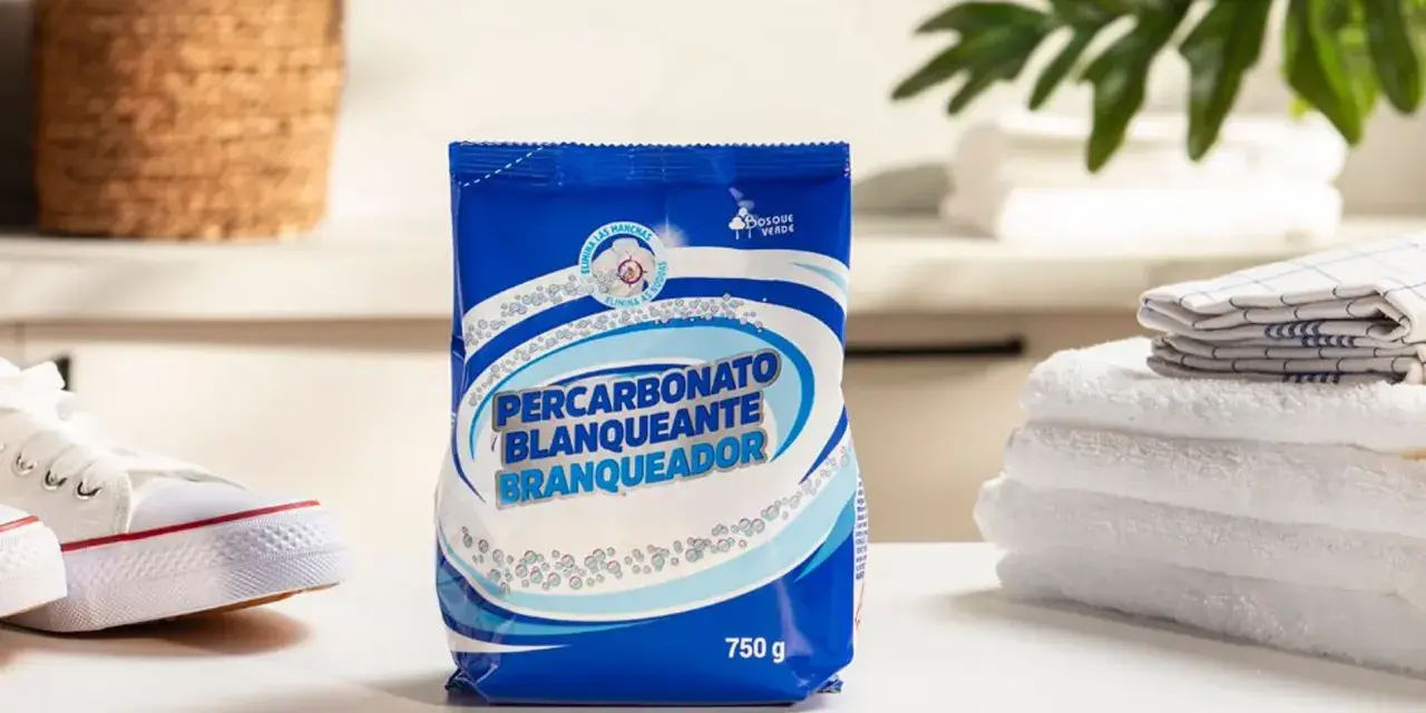 Bolsa de percarbonato blanqueador, ideal para eliminar manchas difíciles en ropa y zapatillas blancas.
