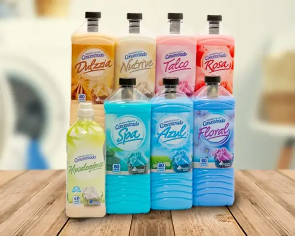 Variedad de suavizantes concentrados. Descubre cómo hacer ambientador con suavizante para un hogar fresco.