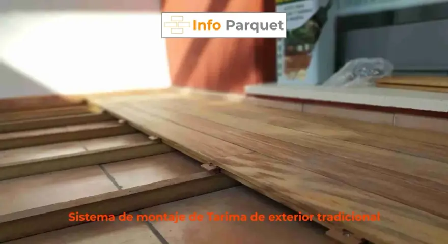 Sistema de montaje de tarima de exterior tradicional. Aprende como nivelar un suelo con rastreles para una base perfecta.