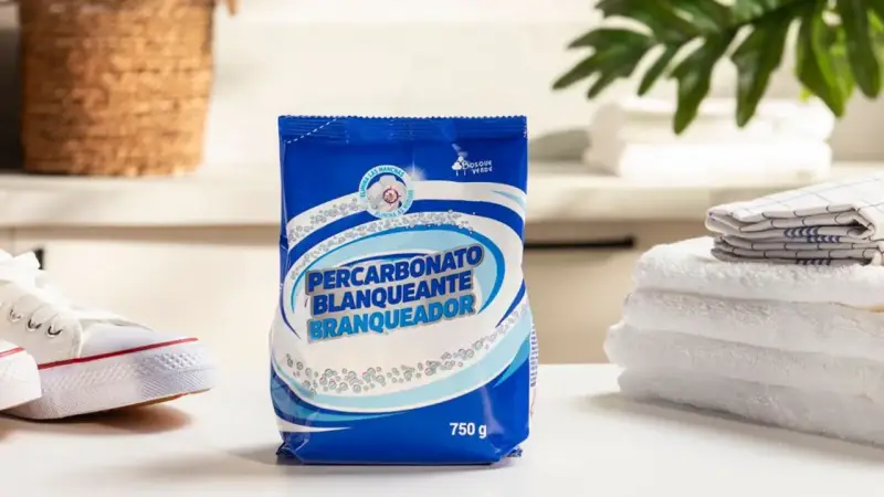Bolsa de percarbonato blanqueador, ideal para eliminar manchas difíciles en ropa y zapatillas blancas.